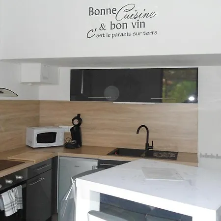 Le Millepertuis Avec Son Espace Bien-etre Feriehus *